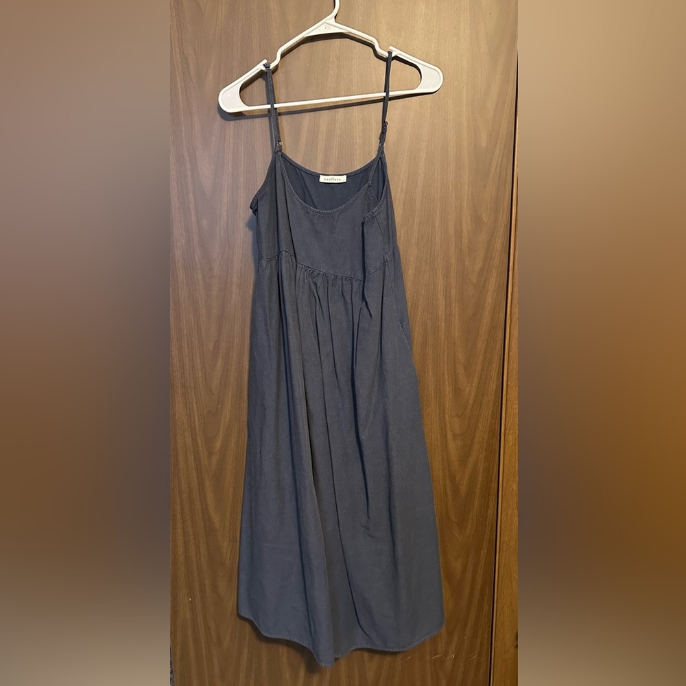 Neuflora Lindale Dress in Dusty Blue size Small